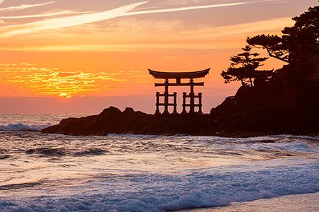 Templo Shinto en el Mar